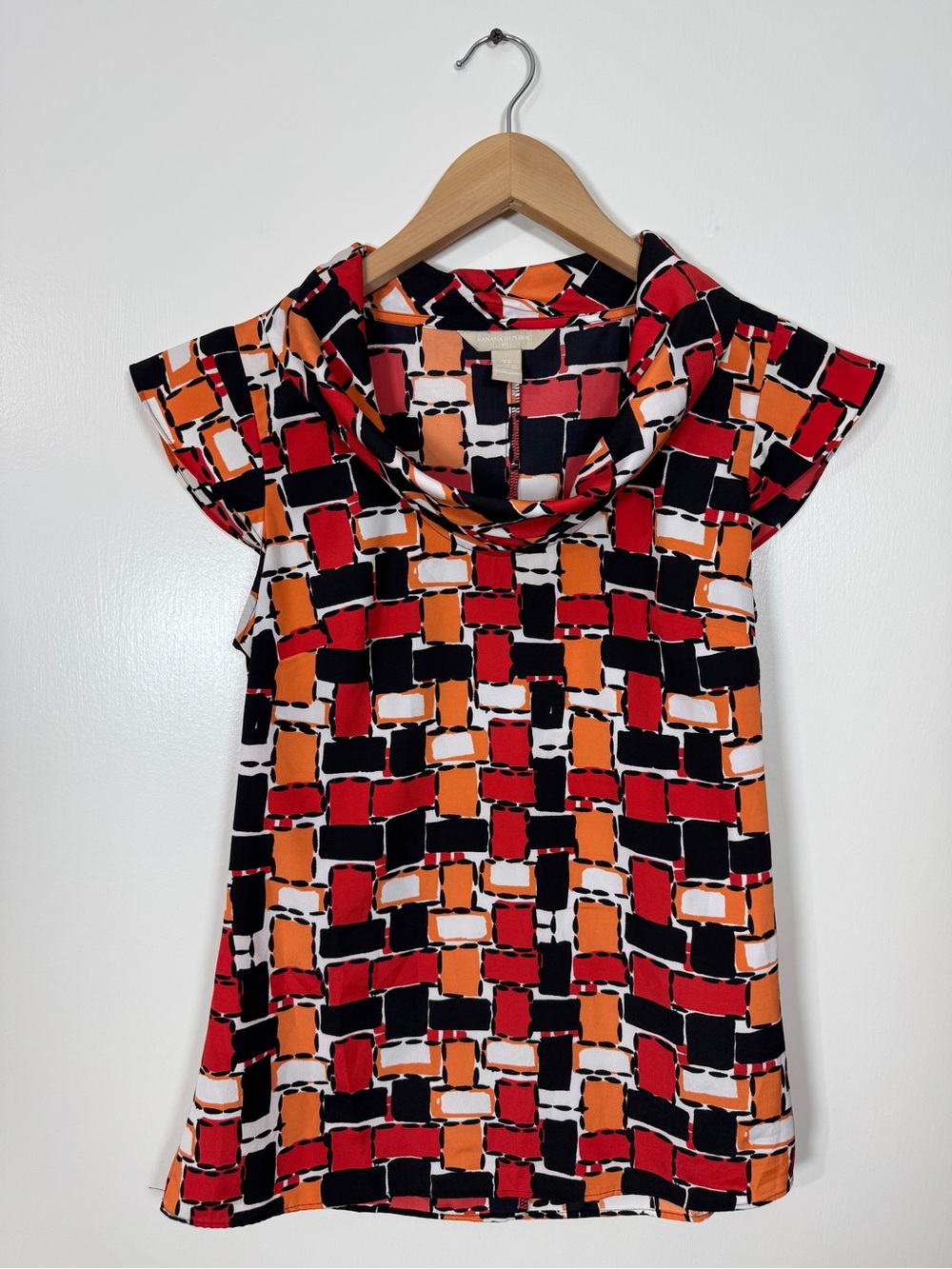 WSH137 {Banana Republic} Vintage Cowl Neck Abstract Printed Tank Top Blouse